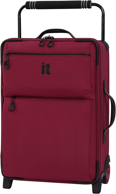 IT Soft-Side Los Angeles Roller Luggage 